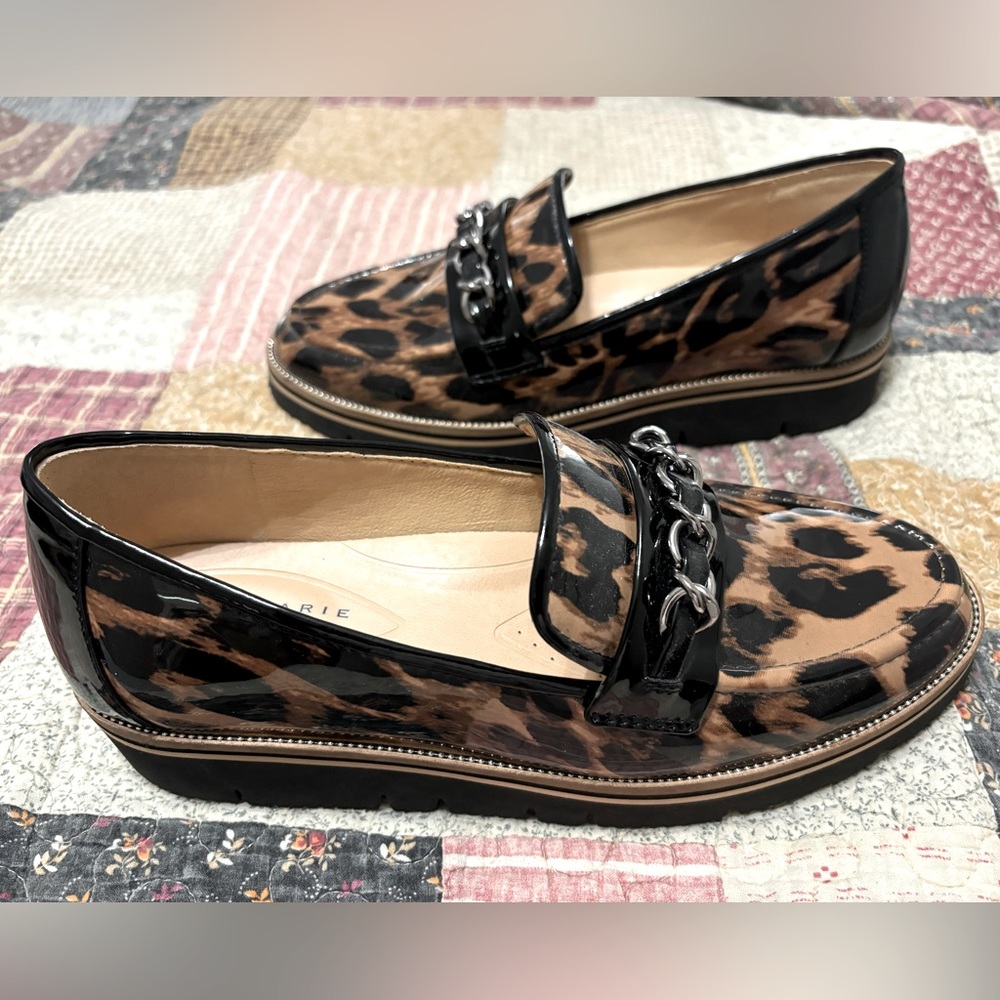 Alex Marie leopard patent slip on dress shoe size 8M.